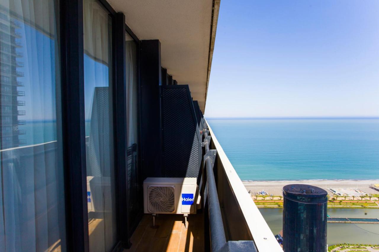 Сozy Apartment In Orbi City Батуми Екстериор снимка
