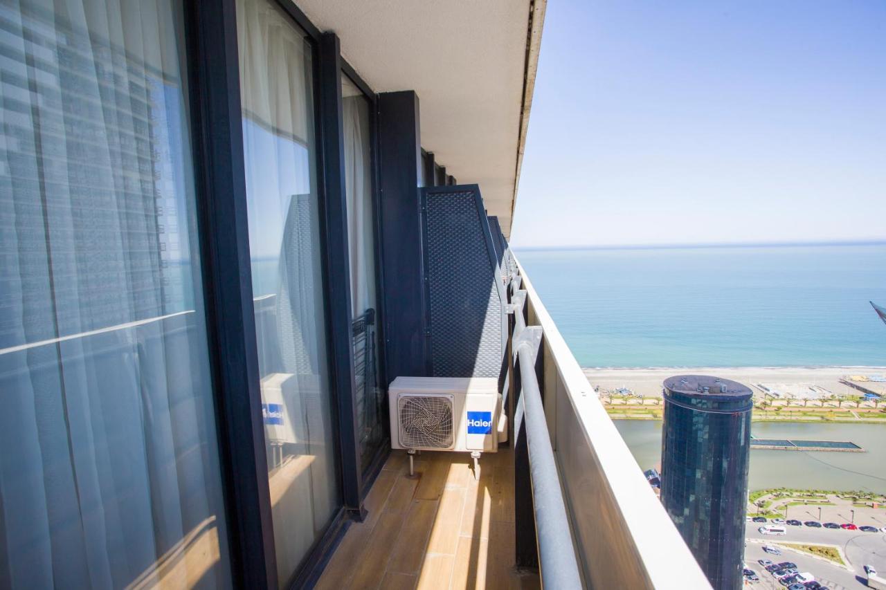 Сozy Apartment In Orbi City Батуми Екстериор снимка